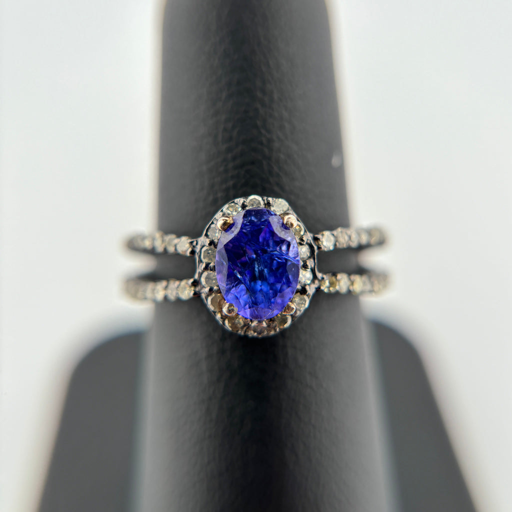 Tanzanite and Diamond Ring